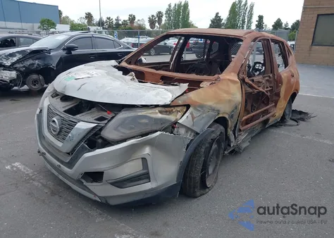 2017 Nissan Rogue S z USA, uszkodzony, nr VIN KNMAT2MT2HP509635